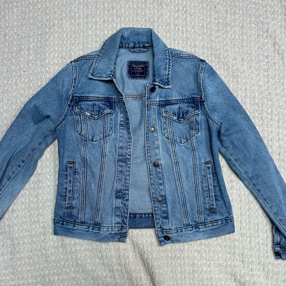 Abercrombie & Fitch Jean Jacket